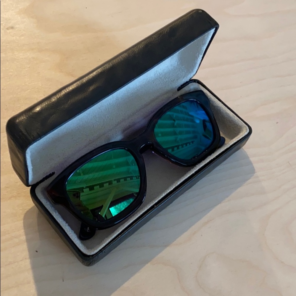 Sunday somewhere CSA tortoise mirrored sunglasses